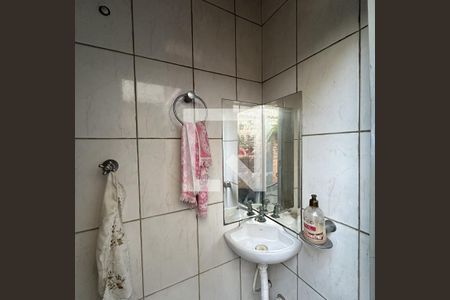 Casa para alugar com 480m², 4 quartos e 2 vagasBanheiro 2