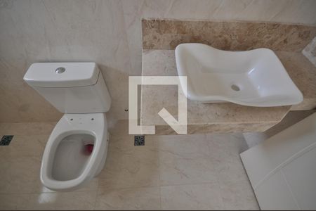 Casa à venda com 352m², 3 quartos e 5 vagasBanheiro da Suíte 3