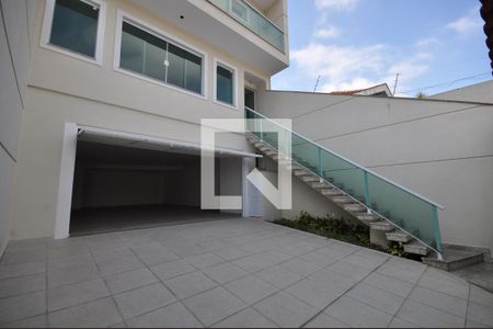 Casa à venda com 352m², 3 quartos e 5 vagasFachada