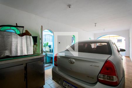 Casa à venda com 256m², 3 quartos e 2 vagasGaragem