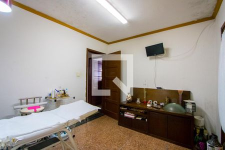 Casa à venda com 256m², 3 quartos e 2 vagasEscritório