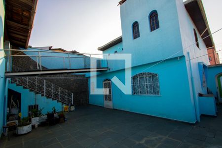 Casa à venda com 256m², 3 quartos e 2 vagasQuintal