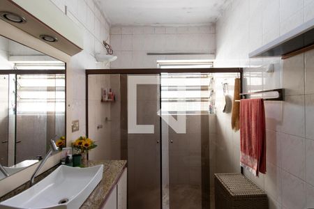 Banheiro Social de casa à venda com 2 quartos, 84m² em Vila Maria Baixa, São Paulo