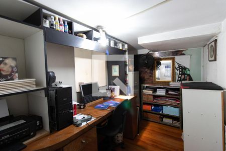 Casa à venda com 84m², 2 quartos e 1 vagaEscritório