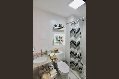 Apartamento à venda com 65m², 2 quartos e 1 vaga Apartamento à venda com 65m², 2 quartos e 1 vagaBanheiro da Suíte