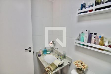 Apartamento à venda com 65m², 2 quartos e 1 vaga Apartamento à venda com 65m², 2 quartos e 1 vagaBanheiro da Suíte
