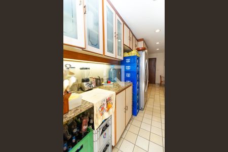 Apartamento à venda com 170m², 3 quartos e 2 vagasCozinha