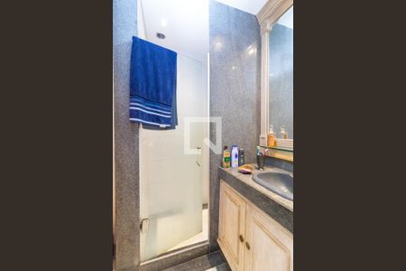 Apartamento à venda com 170m², 3 quartos e 2 vagasBanheiro Social