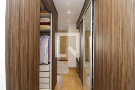 Casa à venda com 130m², 3 quartos e 2 vagasCloset