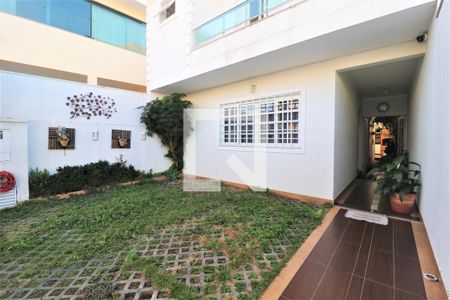 Casa à venda com 130m², 3 quartos e 2 vagasGaragem