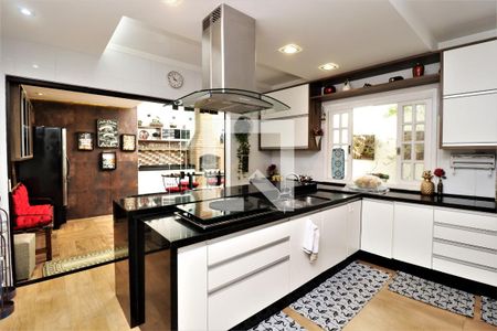 Casa à venda com 130m², 3 quartos e 2 vagasCozinha