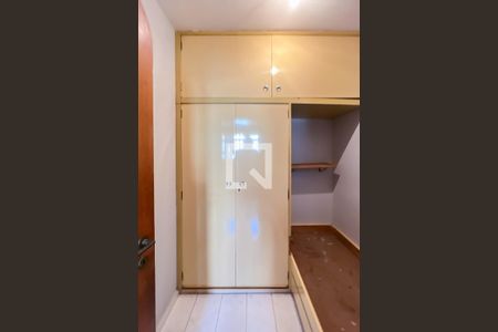 Apartamento para alugar com 200m², 3 quartos e 3 vagas Apartamento para alugar com 200m², 3 quartos e 3 vagasQuarto de Serviço