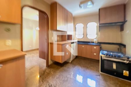 Apartamento para alugar com 200m², 3 quartos e 3 vagas Apartamento para alugar com 200m², 3 quartos e 3 vagasCozinha