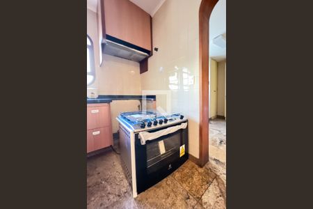 Apartamento para alugar com 200m², 3 quartos e 3 vagas Apartamento para alugar com 200m², 3 quartos e 3 vagasCozinha