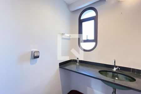 Apartamento para alugar com 200m², 3 quartos e 3 vagas Apartamento para alugar com 200m², 3 quartos e 3 vagasLavabo