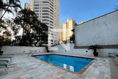 Apartamento para alugar com 200m², 3 quartos e 3 vagas Apartamento para alugar com 200m², 3 quartos e 3 vagasPiscina