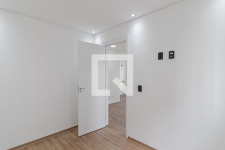 Quarto 1 de apartamento para alugar com 2 quartos, 37m² em Jardim Santa Emília, São Paulo