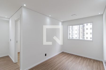 Sala de apartamento para alugar com 2 quartos, 37m² em Jardim Santa Emília, São Paulo