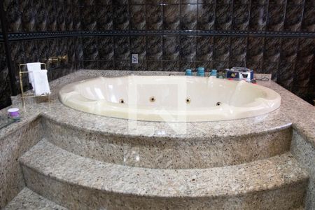 Banheiro do Quarto 1 de casa à venda com 4 quartos, 610m² em Vila Maria Baixa, São Paulo