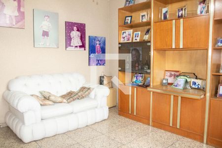 Casa à venda com 610m², 4 quartos e 8 vagasQuarto 2