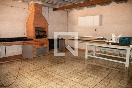 Casa à venda com 610m², 4 quartos e 8 vagasChurrasqueira