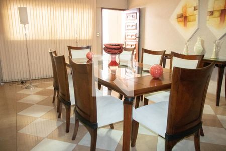 Casa à venda com 610m², 4 quartos e 8 vagasCopa