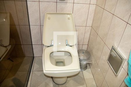 Casa à venda com 610m², 4 quartos e 8 vagasBanheiro 2