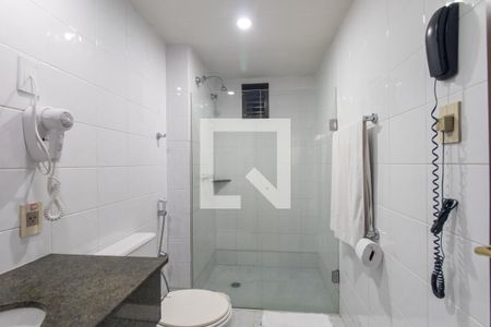 Banheiro Social de apartamento para alugar com 1 quarto, 39m² em Centro, Curitiba