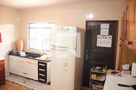 Casa à venda com 300m², 3 quartos e 2 vagasCozinha