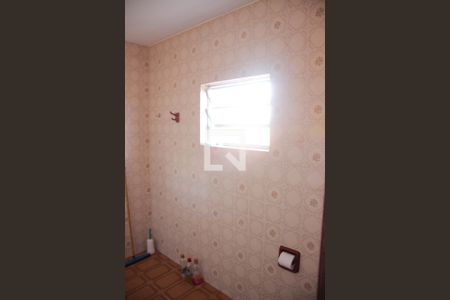 Casa à venda com 300m², 3 quartos e 2 vagasEdicula banheiro