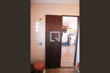 Casa à venda com 300m², 3 quartos e 2 vagasEdicula banheiro