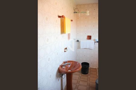 Casa à venda com 300m², 3 quartos e 2 vagasEdicula banheiro