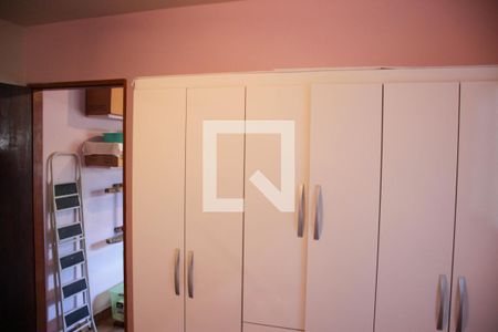 Casa à venda com 300m², 3 quartos e 2 vagasEdicula