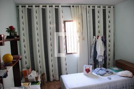 Quarto 1 de casa à venda com 3 quartos, 300m² em Parque Guarani, São Paulo