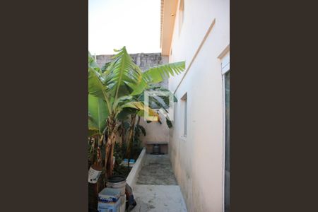 Casa à venda com 300m², 3 quartos e 2 vagasCorredor Edicula