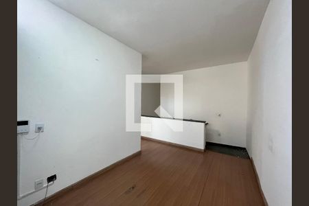 Sala de apartamento para alugar com 3 quartos, 70m² em Jardim do Trevo, Campinas