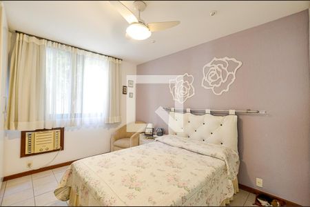 Apartamento à venda com 115m², 3 quartos e 2 vagasQuarto