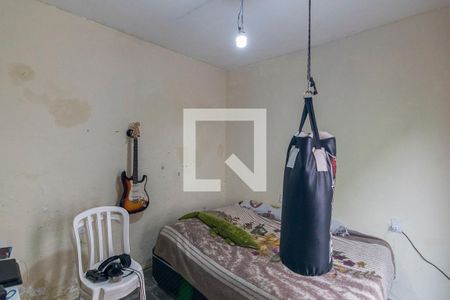 Casa à venda com 200m², 4 quartos e 2 vagas Casa à venda com 200m², 4 quartos e 2 vagasQuarto Edícula