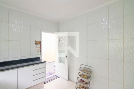 Casa à venda com 200m², 4 quartos e 2 vagas Casa à venda com 200m², 4 quartos e 2 vagasCozinha