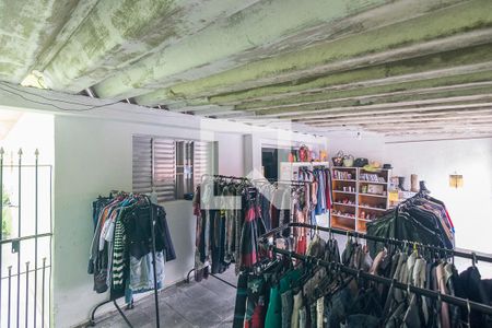 Casa à venda com 200m², 4 quartos e 2 vagas Casa à venda com 200m², 4 quartos e 2 vagasGaragem