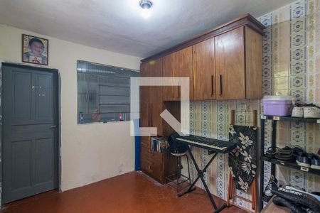 Casa à venda com 200m², 4 quartos e 2 vagas Casa à venda com 200m², 4 quartos e 2 vagasCozinha Edícula