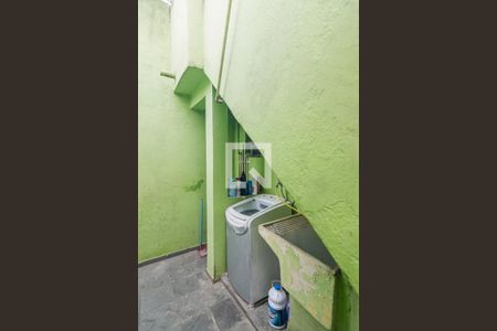 Casa à venda com 200m², 4 quartos e 2 vagas Casa à venda com 200m², 4 quartos e 2 vagasÁrea de Serviço