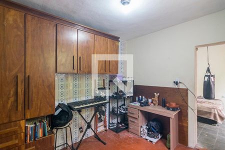 Casa à venda com 200m², 4 quartos e 2 vagas Casa à venda com 200m², 4 quartos e 2 vagasCozinha Edícula