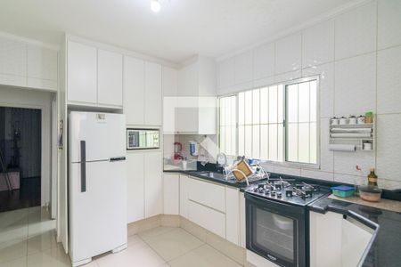 Casa à venda com 200m², 4 quartos e 2 vagas Casa à venda com 200m², 4 quartos e 2 vagasCozinha