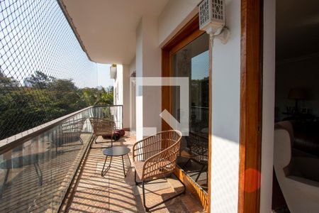 Apartamento à venda com 210m², 4 quartos e 4 vagasVaranda da Sala