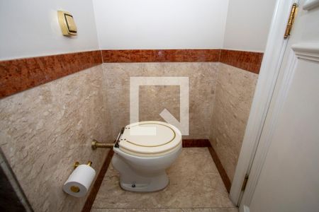 Apartamento à venda com 210m², 4 quartos e 4 vagasLavabo