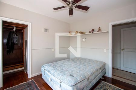 Apartamento à venda com 210m², 4 quartos e 4 vagasSuíte 1