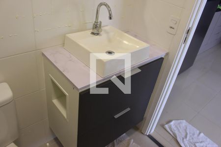 Apartamento à venda com 34m², 1 quarto e sem vagaBanheiro - Armários