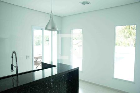 Casa de condomínio para alugar com 555m², 3 quartos e 6 vagas Casa de condomínio para alugar com 555m², 3 quartos e 6 vagasCozinha
