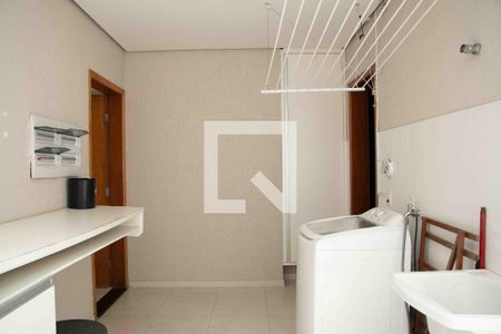 Casa de condomínio para alugar com 555m², 3 quartos e 6 vagas Casa de condomínio para alugar com 555m², 3 quartos e 6 vagasÁrea de Serviço